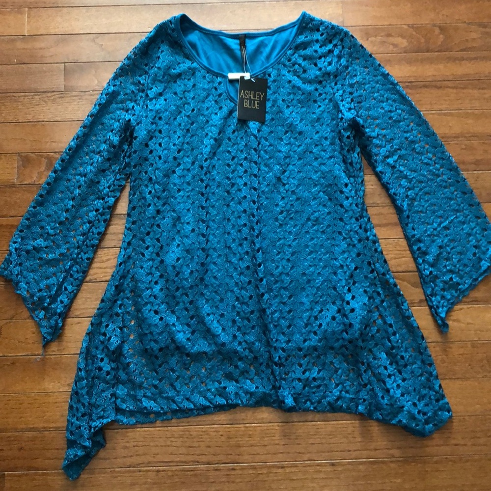 Emerald Green Lace Tunic Top
